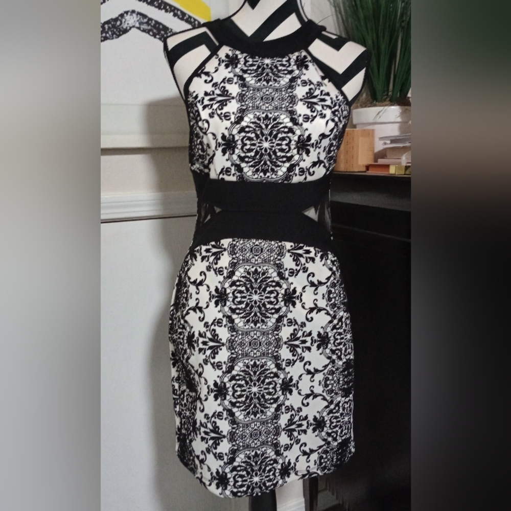 Midnight Doll Dillards Women's Size 9 Black and White Cocktail Dress Velvet